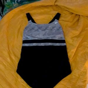 Nike plus size one piece bathing suit 3x